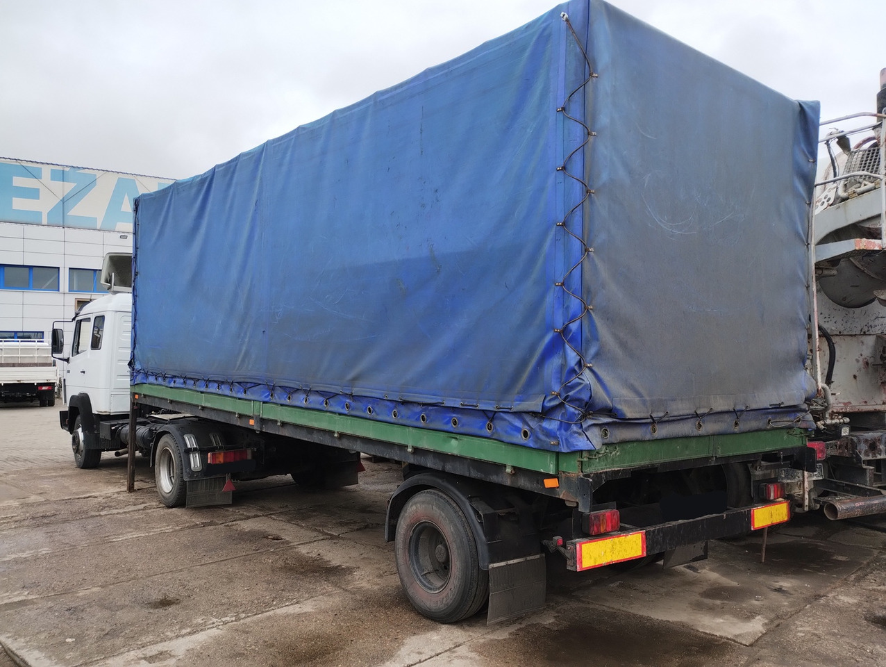 MERCEDES BENZ 1120 S + NACZEPA 1-OSIOWA TRAILER - Trekker: afbeelding 3 MERCEDES BENZ 1120 S + NACZEPA 1-OSIOWA TRAILER - Trekker: afbeelding 3