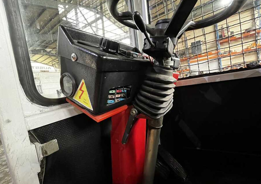 Fantuzzi SF30 - Zijlader: afbeelding 4 Fantuzzi SF30 - Zijlader: afbeelding 4