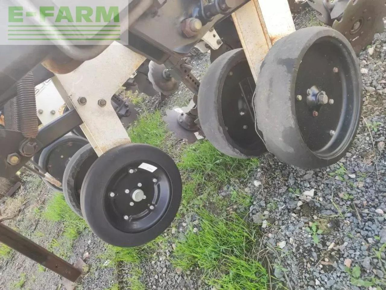 Agrisem sly strip cat1 - Precisiezaaimachine: afbeelding 3 Agrisem sly strip cat1 - Precisiezaaimachine: afbeelding 3