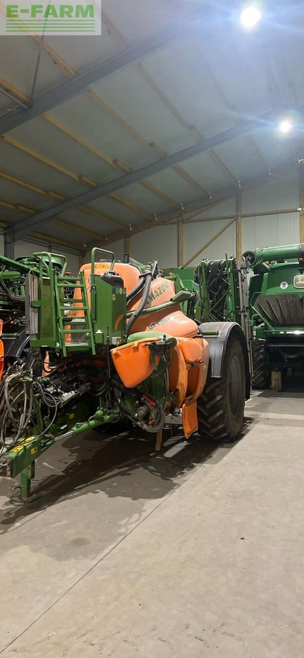 Amazone UX 4200 Super - Getrokken veldspuit: afbeelding 4 Amazone UX 4200 Super - Getrokken veldspuit: afbeelding 4