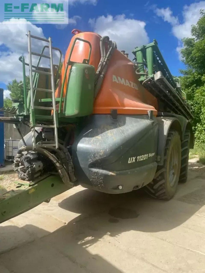 Amazone ux 11201 super (36m) - Getrokken veldspuit: afbeelding 2 Amazone ux 11201 super (36m) - Getrokken veldspuit: afbeelding 2