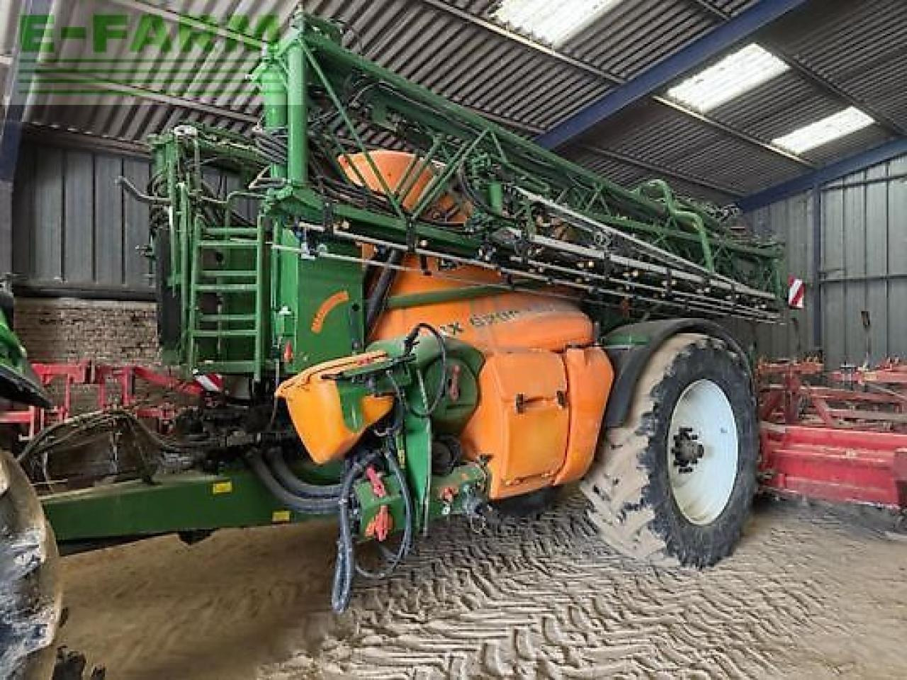 Amazone ux5200 - Getrokken veldspuit: afbeelding 1 Amazone ux5200 - Getrokken veldspuit: afbeelding 1