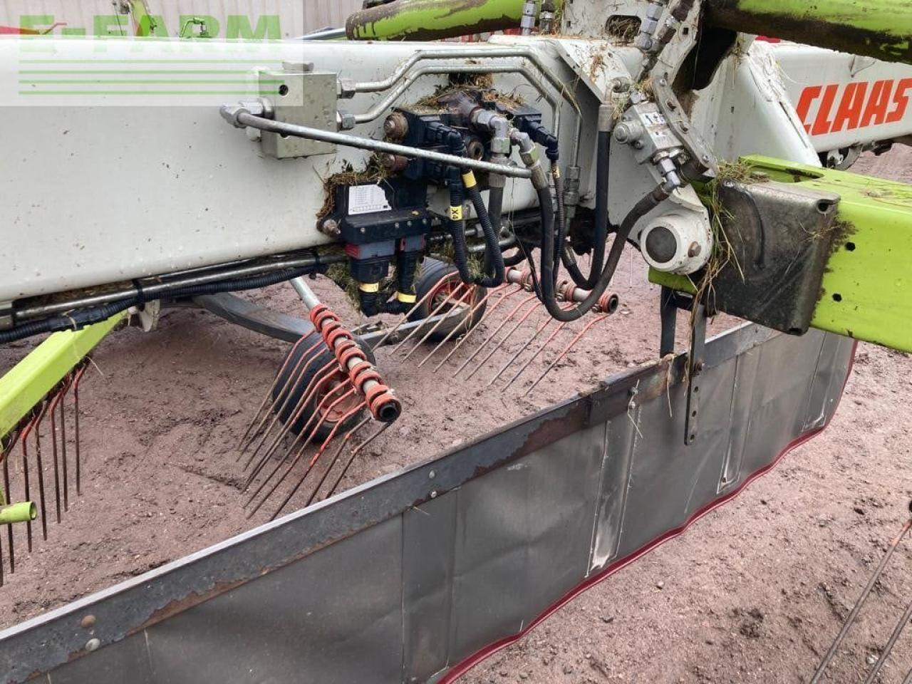 CLAAS USED LINER 3100 - Hooischudder: afbeelding 5 CLAAS USED LINER 3100 - Hooischudder: afbeelding 5