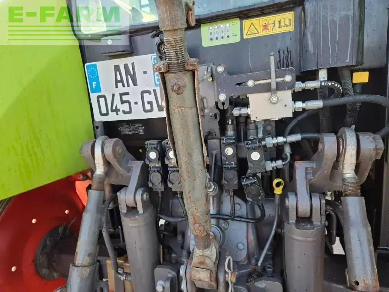 CLAAS arion 420 - Tractor: afbeelding 5 CLAAS arion 420 - Tractor: afbeelding 5