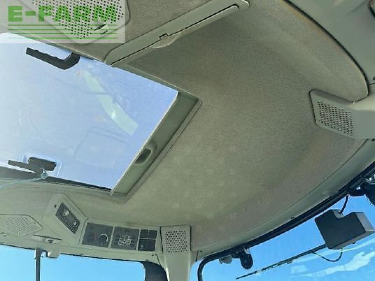 Tractor CLAAS arion 520: afbeelding 8