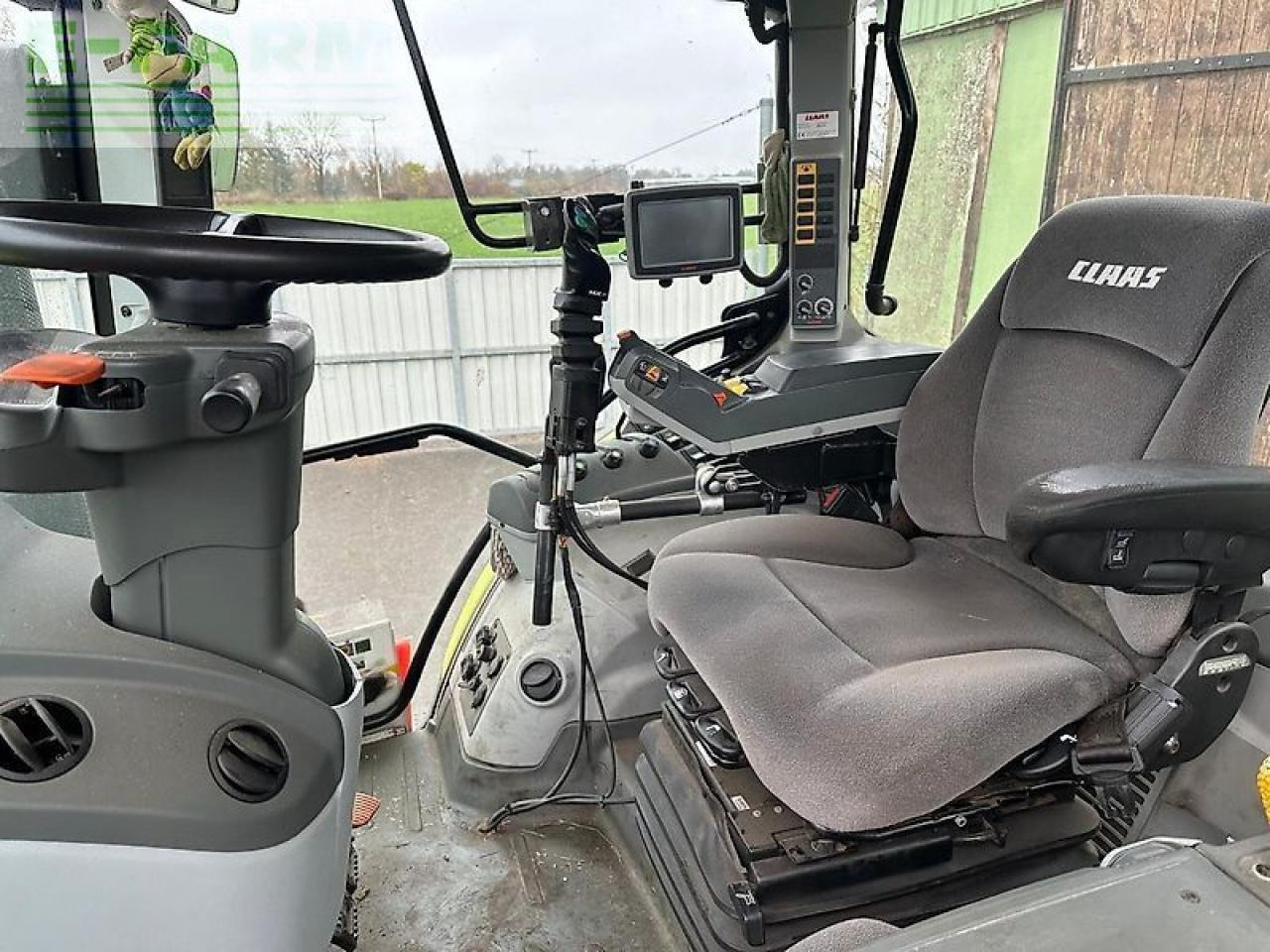CLAAS arion 620 - Tractor: afbeelding 5 CLAAS arion 620 - Tractor: afbeelding 5