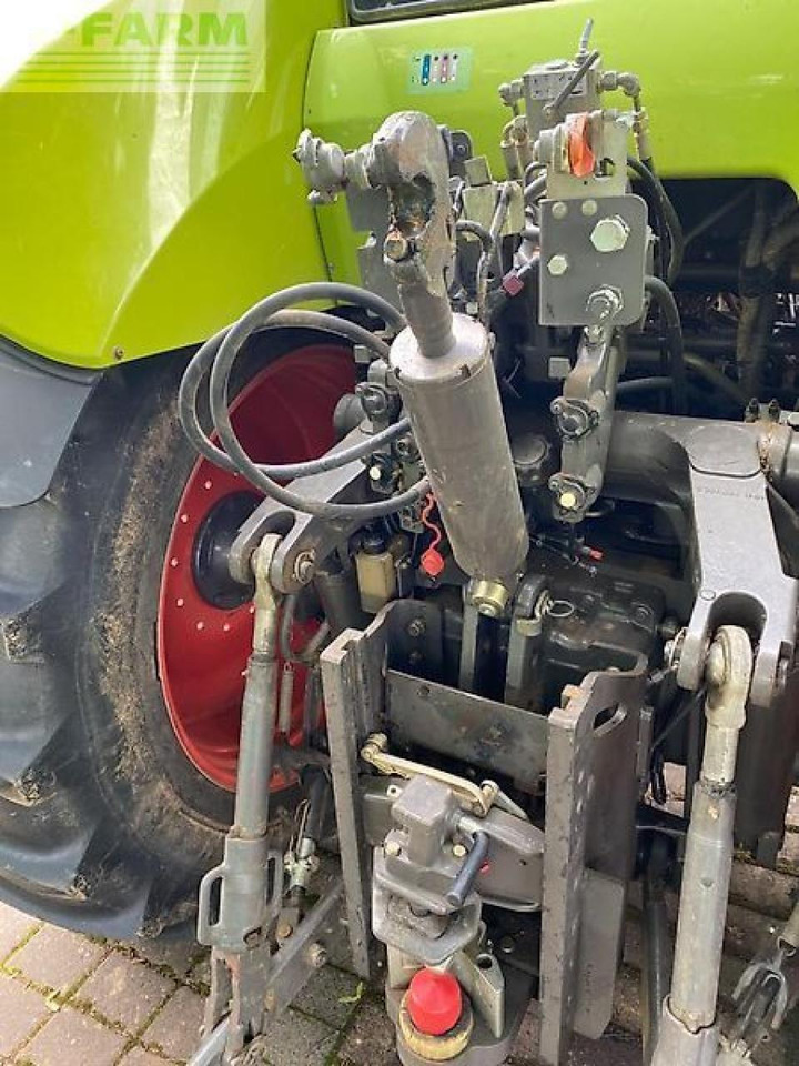 CLAAS axion 820 cmatic CMATIC - Tractor: afbeelding 4 CLAAS axion 820 cmatic CMATIC - Tractor: afbeelding 4