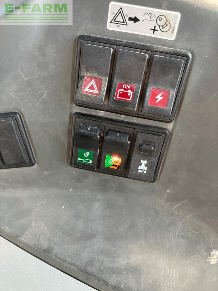 Tractor CLAAS axion 830 cmatic CMATIC: afbeelding 12 Tractor CLAAS axion 830 cmatic CMATIC: afbeelding 12