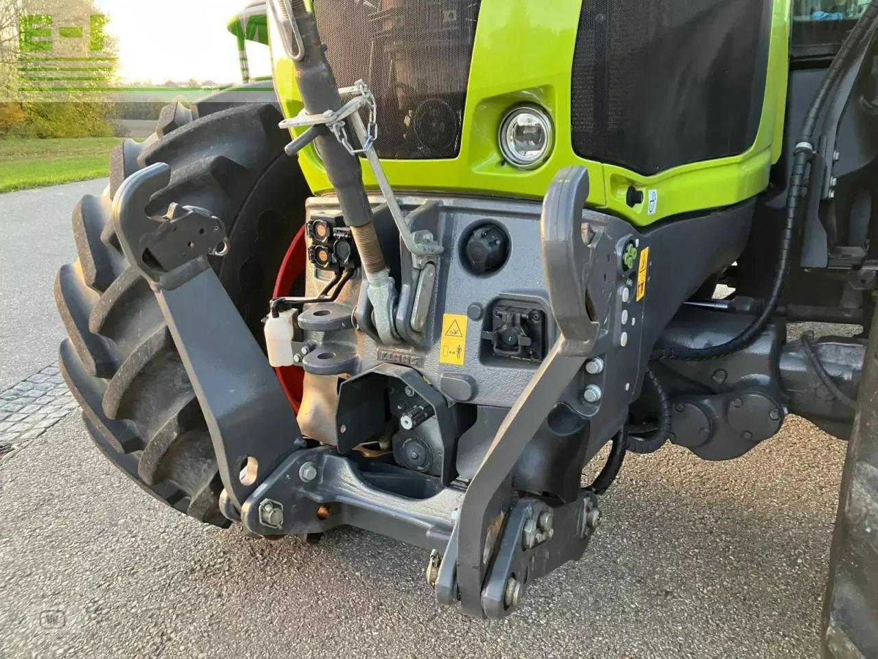 Tractor CLAAS axion 870 cmatic cebis CMATIC CEBIS: afbeelding 10 Tractor CLAAS axion 870 cmatic cebis CMATIC CEBIS: afbeelding 10