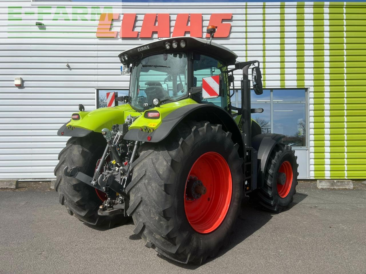 CLAAS axion 870 cmatic s5 sur mesure CMATIC - Tractor: afbeelding 3 CLAAS axion 870 cmatic s5 sur mesure CMATIC - Tractor: afbeelding 3