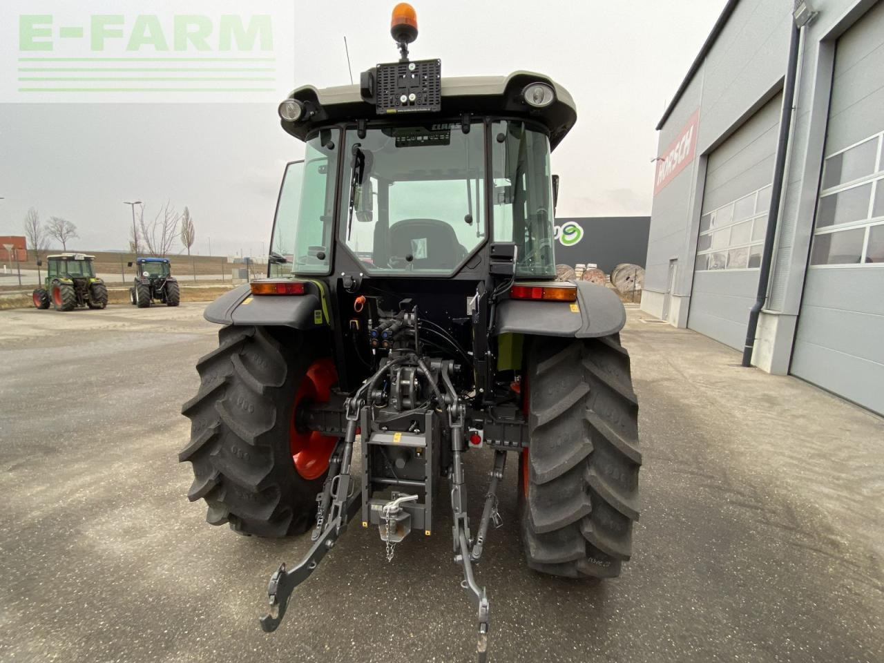 CLAAS elios 320 - Tractor: afbeelding 5 CLAAS elios 320 - Tractor: afbeelding 5