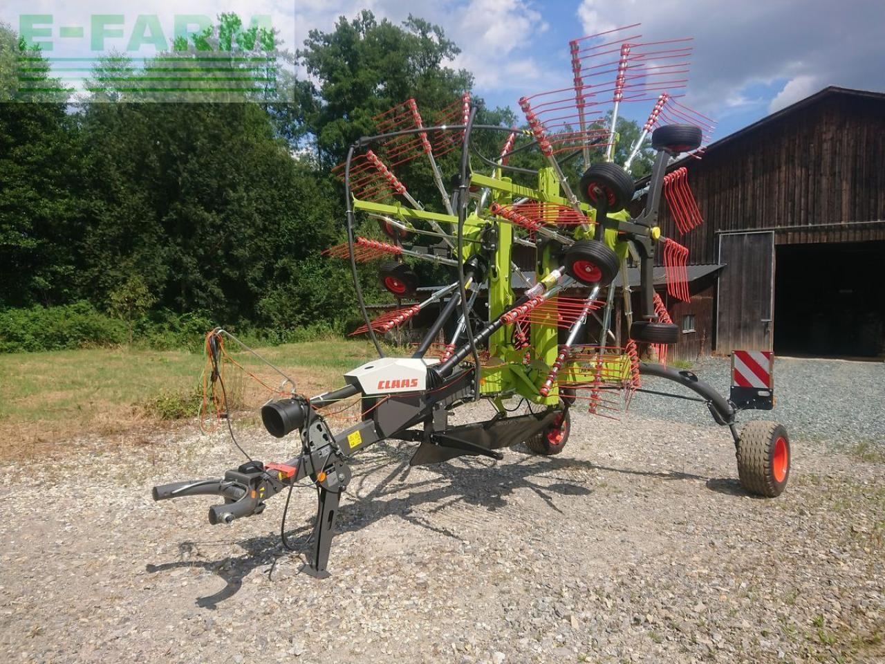 CLAAS liner 2700 - Hooischudder: afbeelding 1 CLAAS liner 2700 - Hooischudder: afbeelding 1