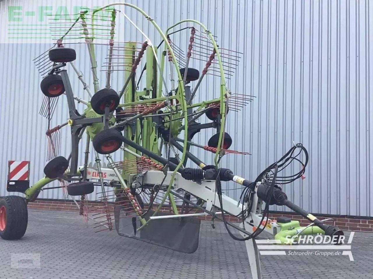 CLAAS liner 2800 - Hooischudder: afbeelding 1 CLAAS liner 2800 - Hooischudder: afbeelding 1