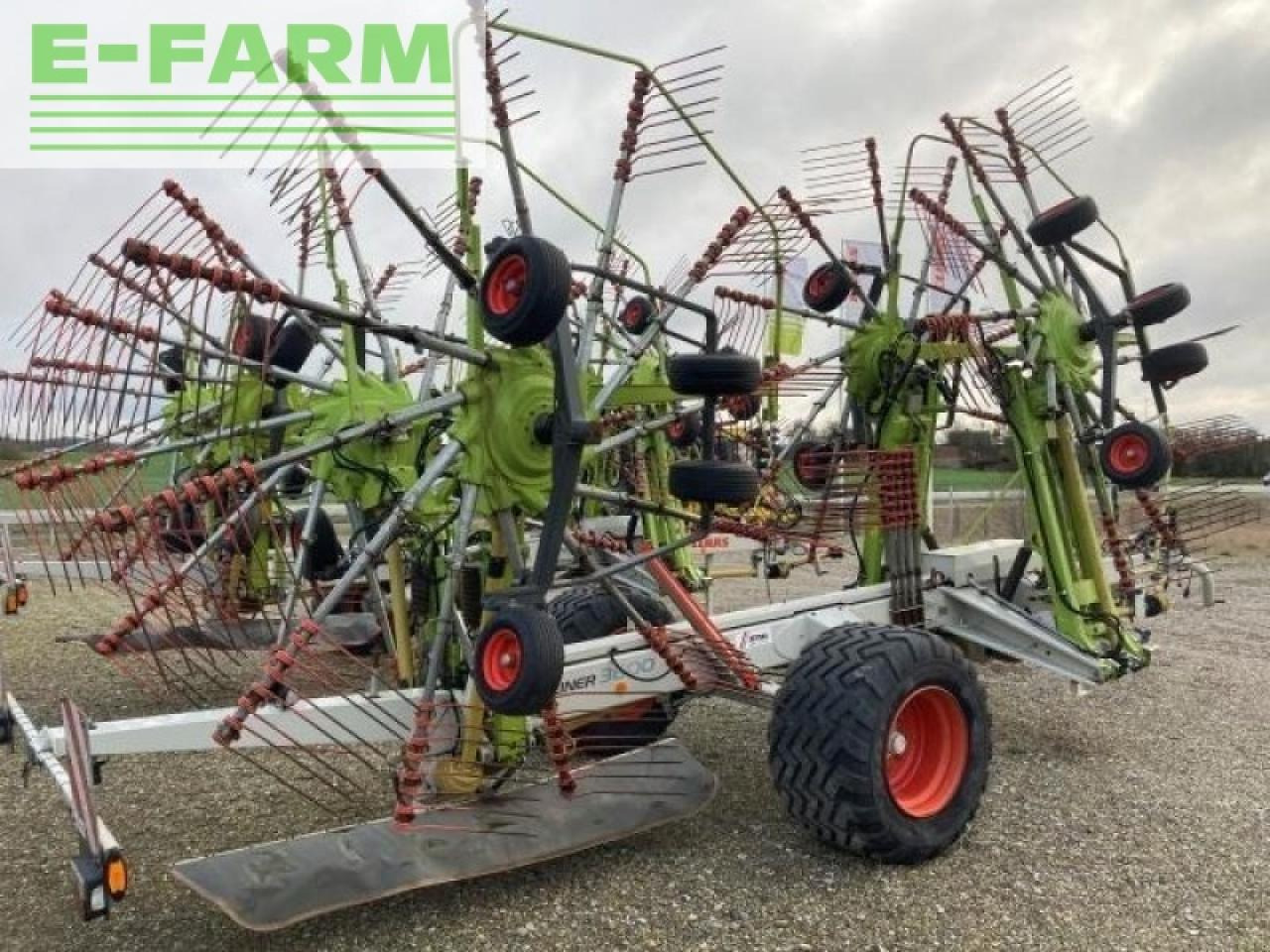 CLAAS liner 3600 hha - Hooischudder: afbeelding 3 CLAAS liner 3600 hha - Hooischudder: afbeelding 3