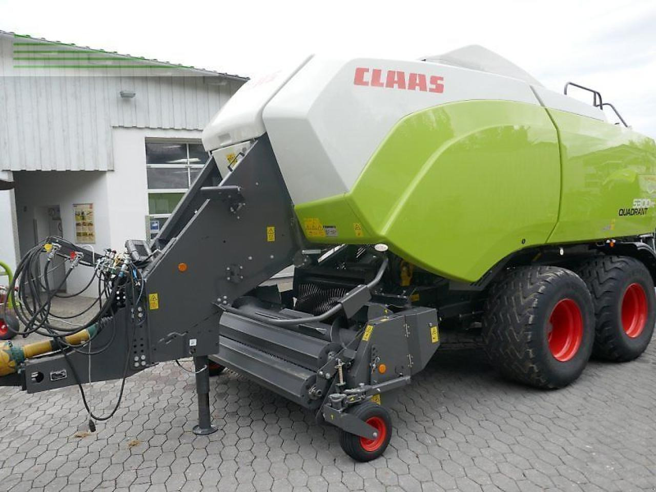 CLAAS quadrant 5300 fc t - Vierkante balenpers: afbeelding 1 CLAAS quadrant 5300 fc t - Vierkante balenpers: afbeelding 1