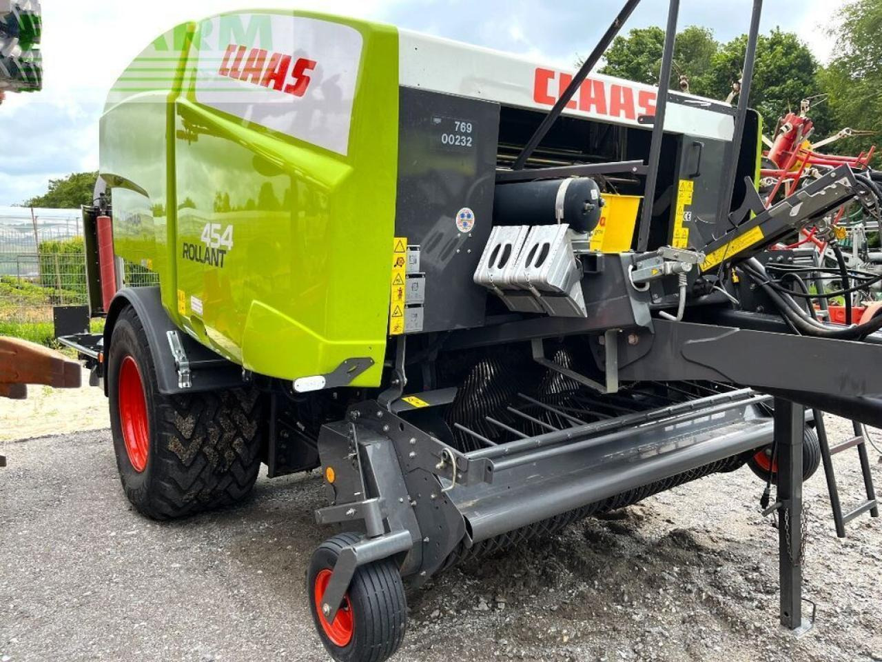 CLAAS rollant 454 rc pro uniwrap - Vierkante balenpers: afbeelding 2 CLAAS rollant 454 rc pro uniwrap - Vierkante balenpers: afbeelding 2