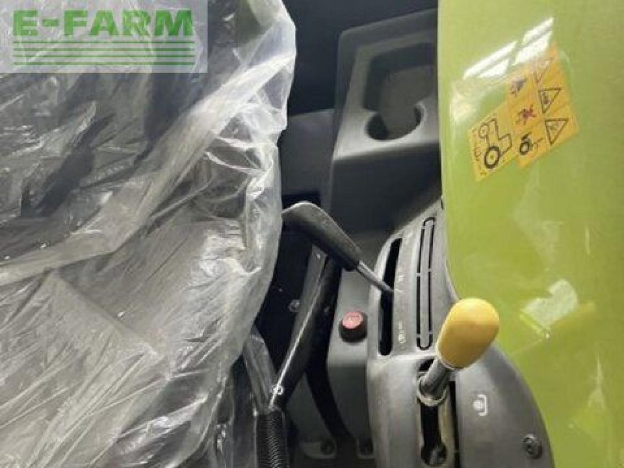 CLAAS traktor elios 210 cl plattf - Tractor: afbeelding 4 CLAAS traktor elios 210 cl plattf - Tractor: afbeelding 4