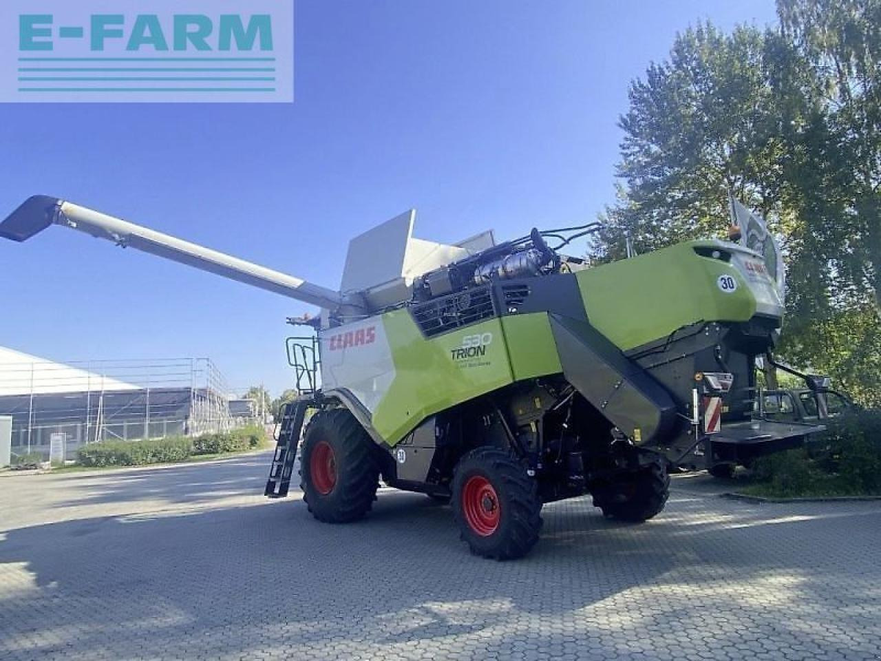 CLAAS trion 530 mit vario 620 - Maaidorser: afbeelding 3 CLAAS trion 530 mit vario 620 - Maaidorser: afbeelding 3