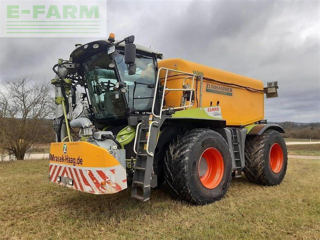 CLAAS xerion 4000 saddle trac SADDLE TRAC - Zelfrijdende veldspuit: afbeelding 2 CLAAS xerion 4000 saddle trac SADDLE TRAC - Zelfrijdende veldspuit: afbeelding 2