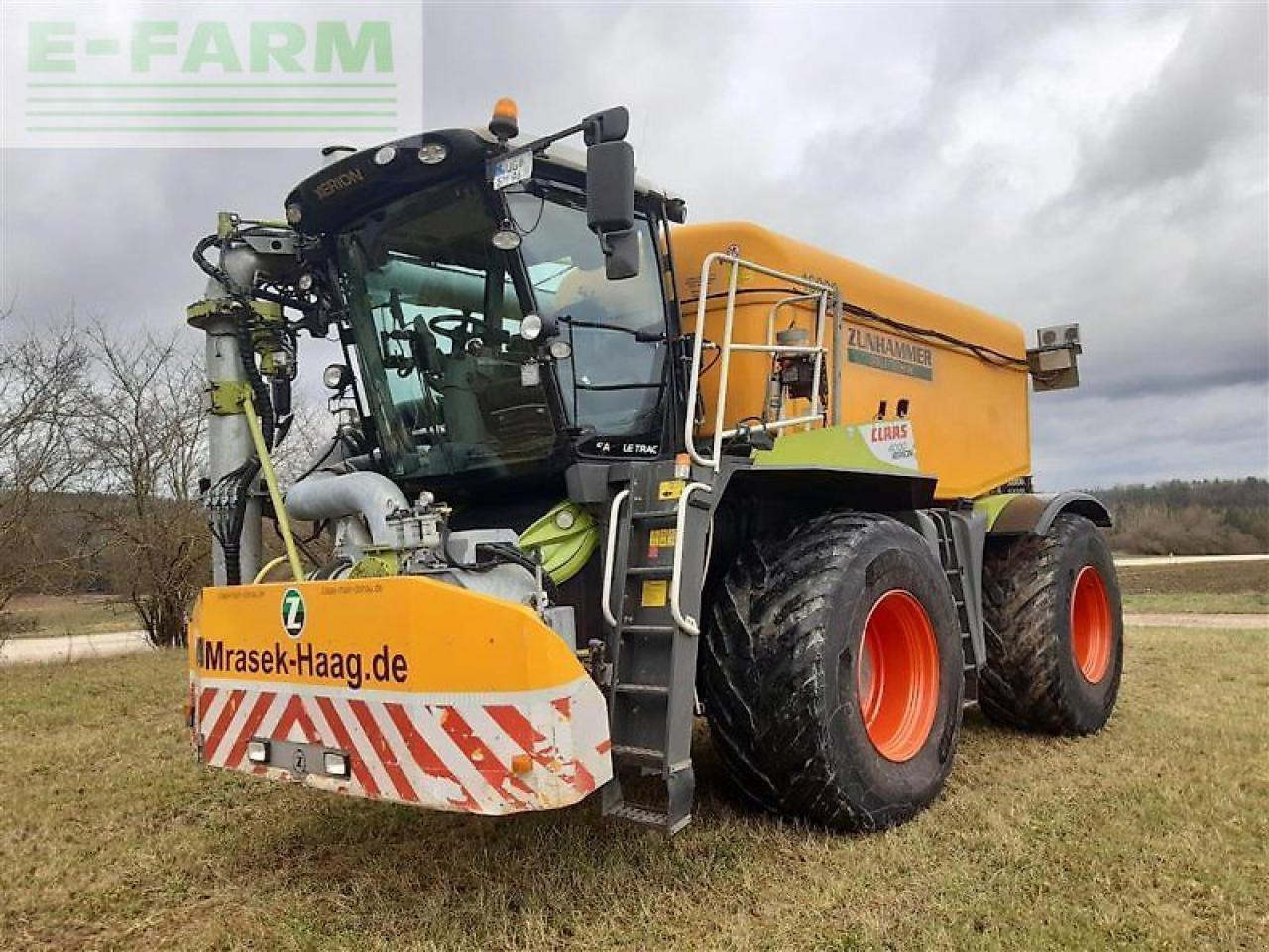 CLAAS xerion 4000 saddle trac SADDLE TRAC - Zelfrijdende veldspuit: afbeelding 1 CLAAS xerion 4000 saddle trac SADDLE TRAC - Zelfrijdende veldspuit: afbeelding 1