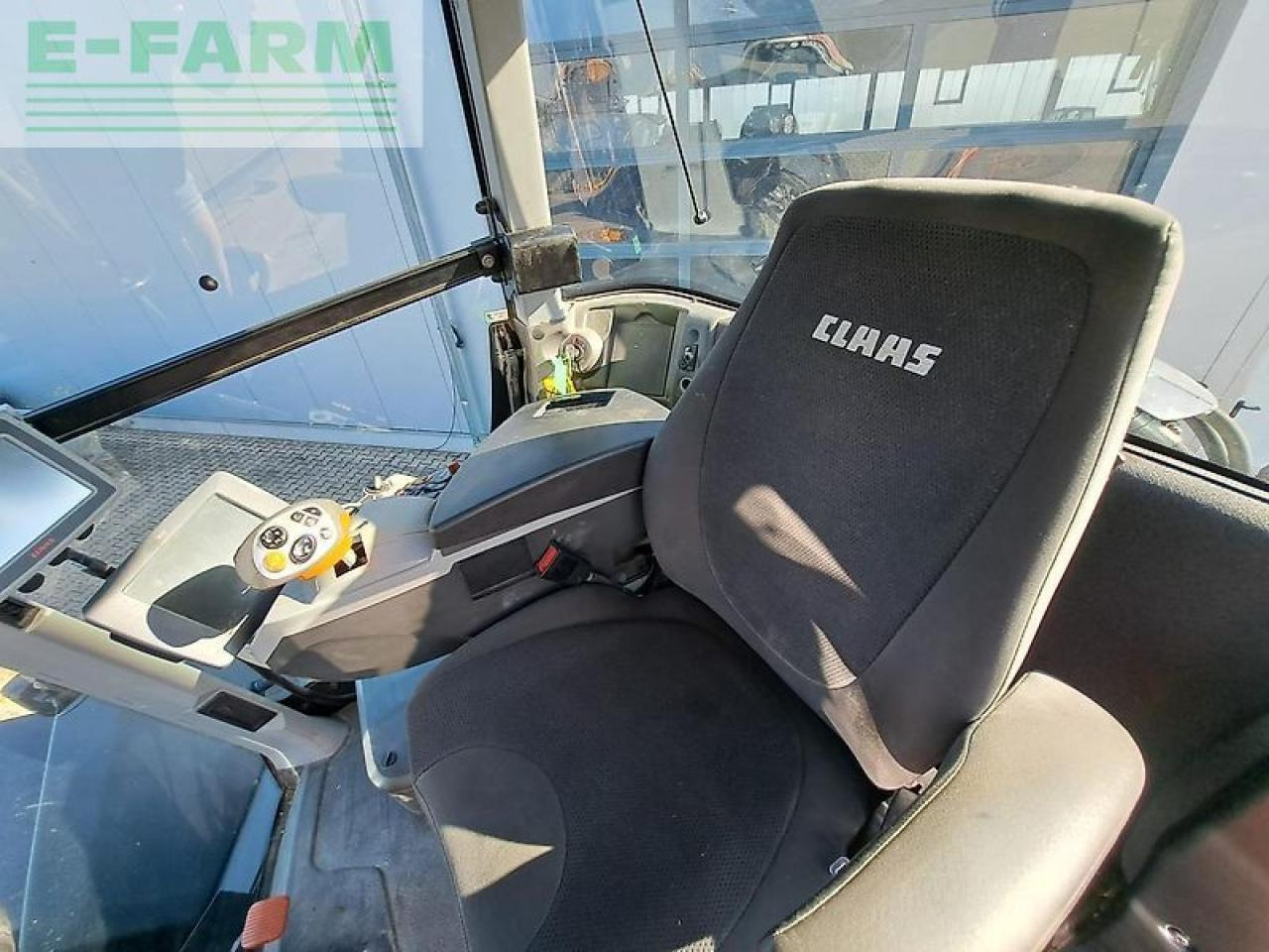 CLAAS xerion 4000 trac vc TRAC VC - Tractor: afbeelding 4 CLAAS xerion 4000 trac vc TRAC VC - Tractor: afbeelding 4