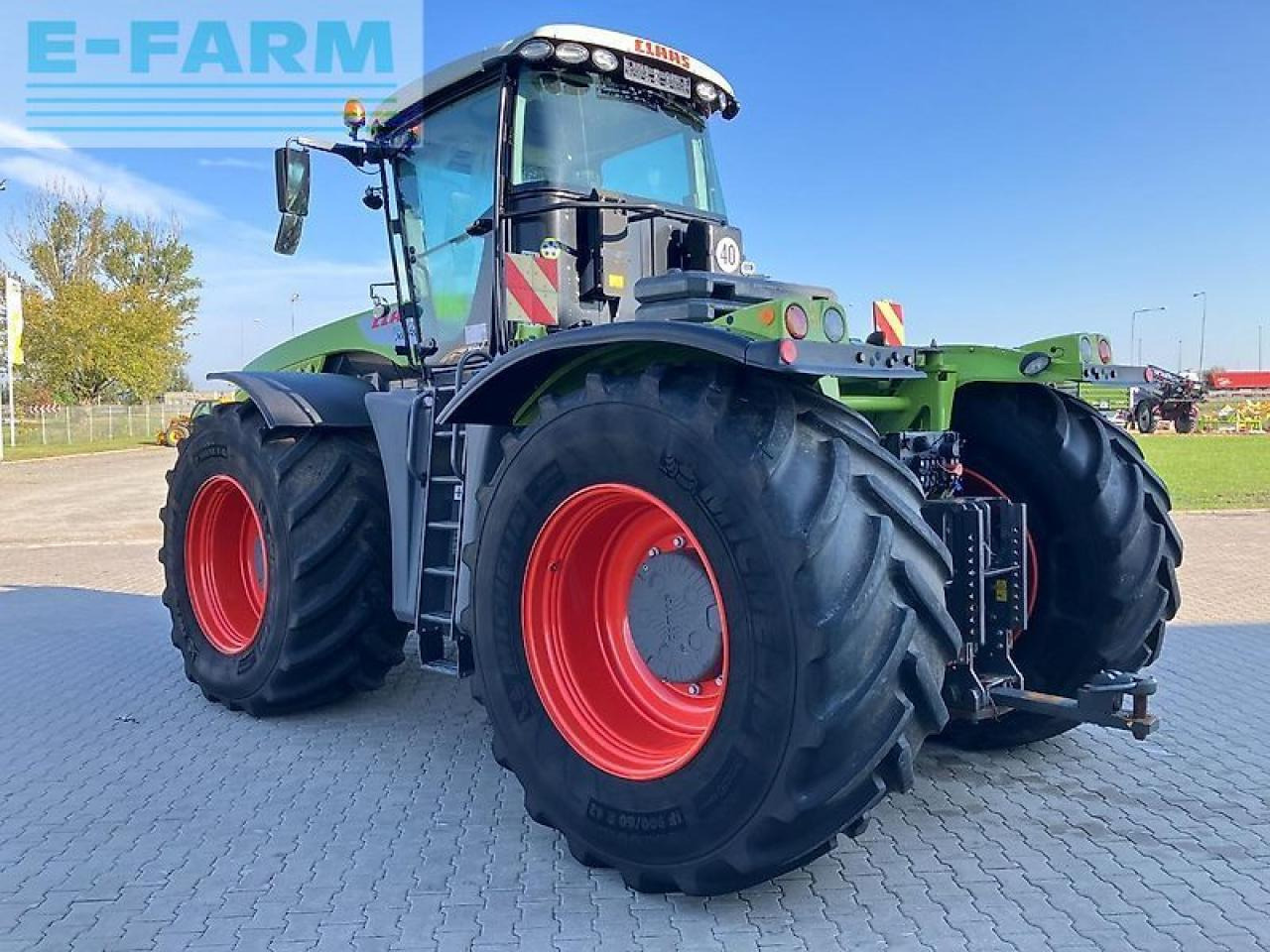 CLAAS xerion 5000 - Tractor: afbeelding 5 CLAAS xerion 5000 - Tractor: afbeelding 5