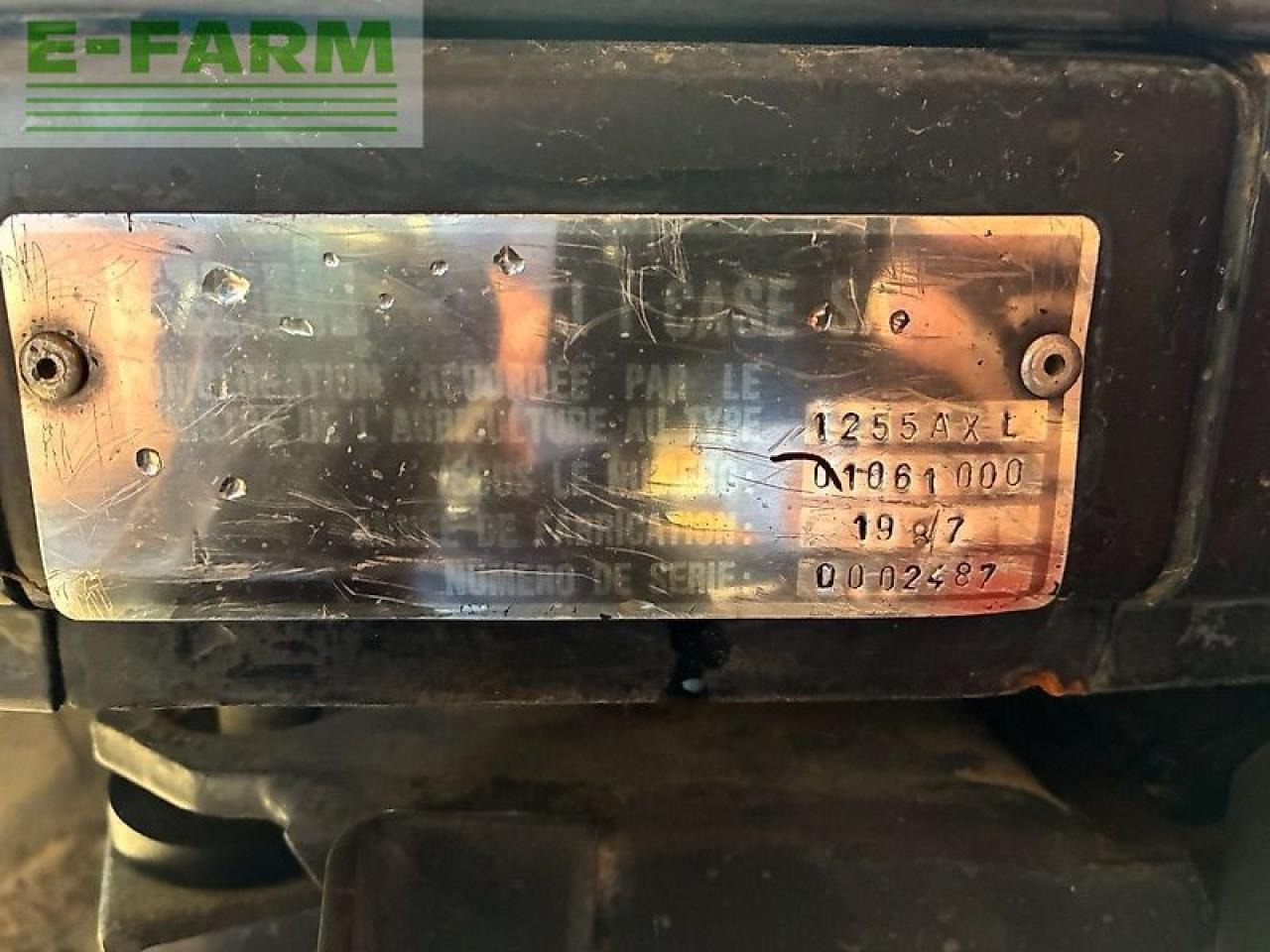 Case-IH 1255 - Tractor: afbeelding 2 Case-IH 1255 - Tractor: afbeelding 2