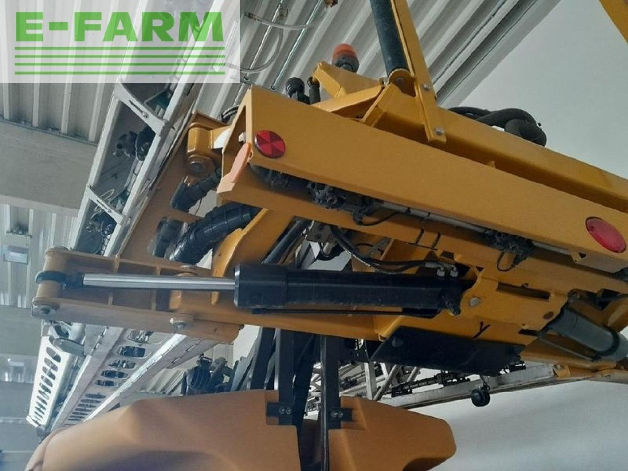 Challenger rg344 - Getrokken veldspuit: afbeelding 3 Challenger rg344 - Getrokken veldspuit: afbeelding 3