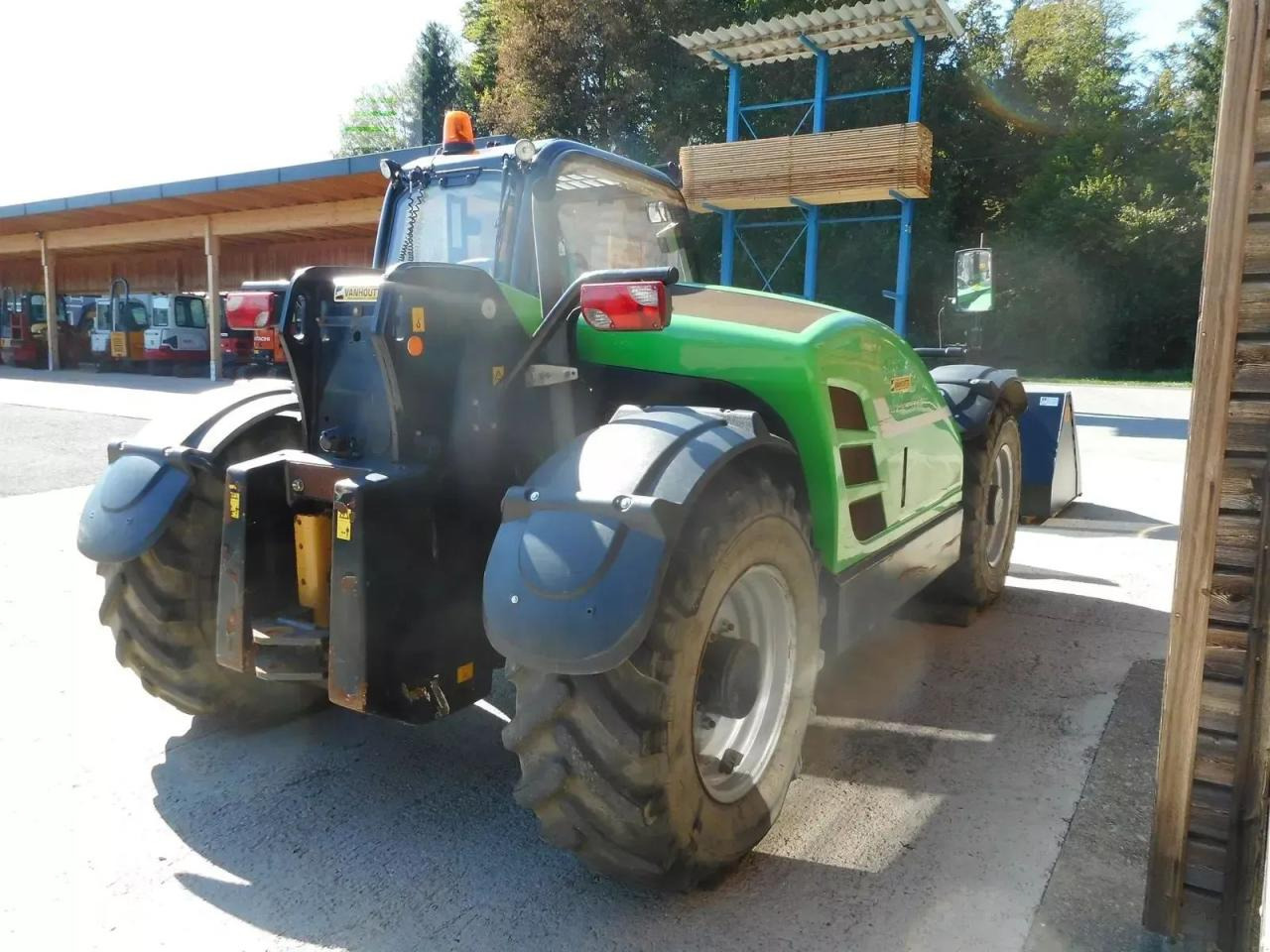 Deutz-Fahr agrovector 37.6 ( 3,7 tonnen - 6 meter ) 40 km/h - Verreiker: afbeelding 4 Deutz-Fahr agrovector 37.6 ( 3,7 tonnen - 6 meter ) 40 km/h - Verreiker: afbeelding 4