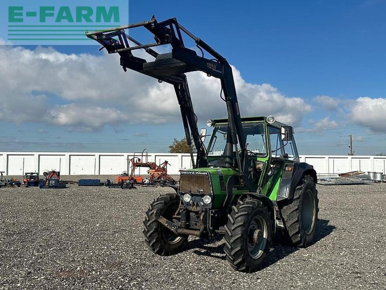 Deutz-Fahr dx 4.50 mit frontlader und fronthydraulik - Tractor: afbeelding 3 Deutz-Fahr dx 4.50 mit frontlader und fronthydraulik - Tractor: afbeelding 3