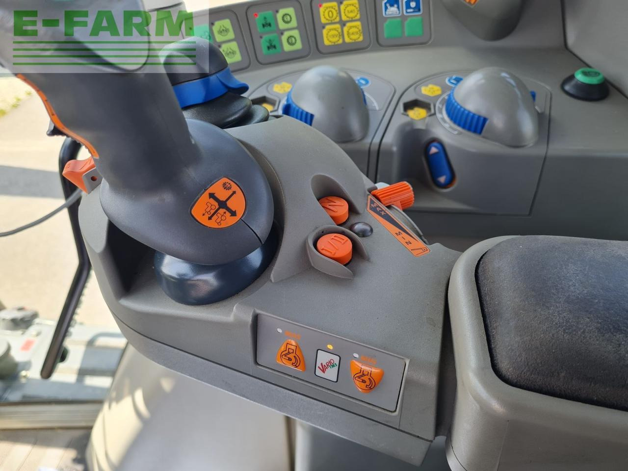 Fendt 411 vario - Tractor: afbeelding 4 Fendt 411 vario - Tractor: afbeelding 4