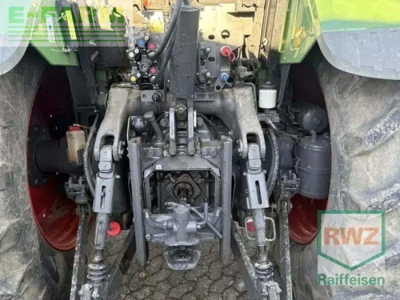 Fendt 718 vario - Tractor: afbeelding 4 Fendt 718 vario - Tractor: afbeelding 4