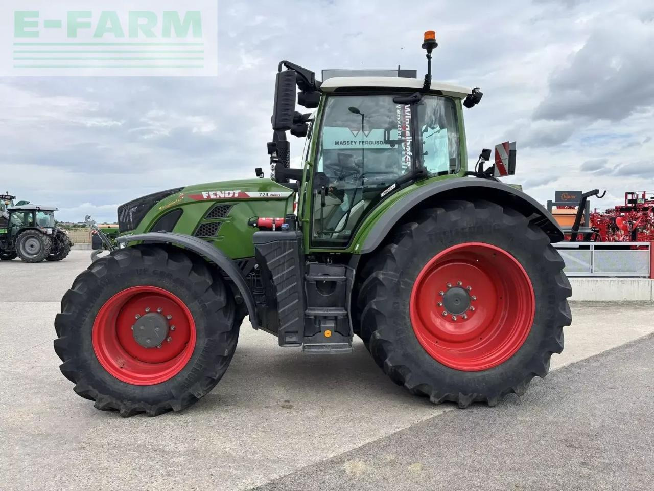 Fendt 724 vario profi+ - Tractor: afbeelding 3 Fendt 724 vario profi+ - Tractor: afbeelding 3