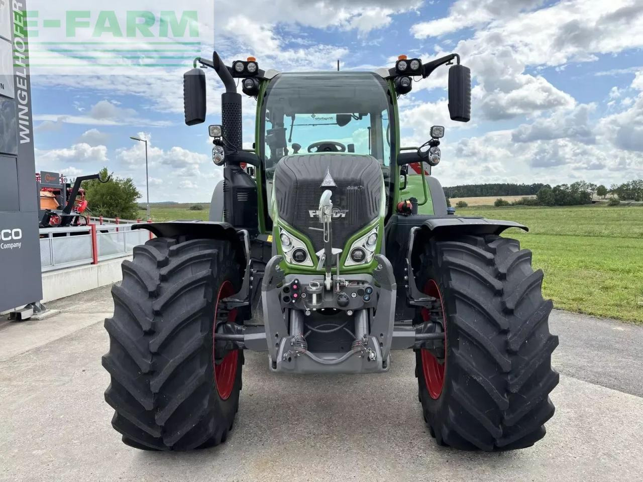 Fendt 724 vario profi+ - Tractor: afbeelding 2 Fendt 724 vario profi+ - Tractor: afbeelding 2