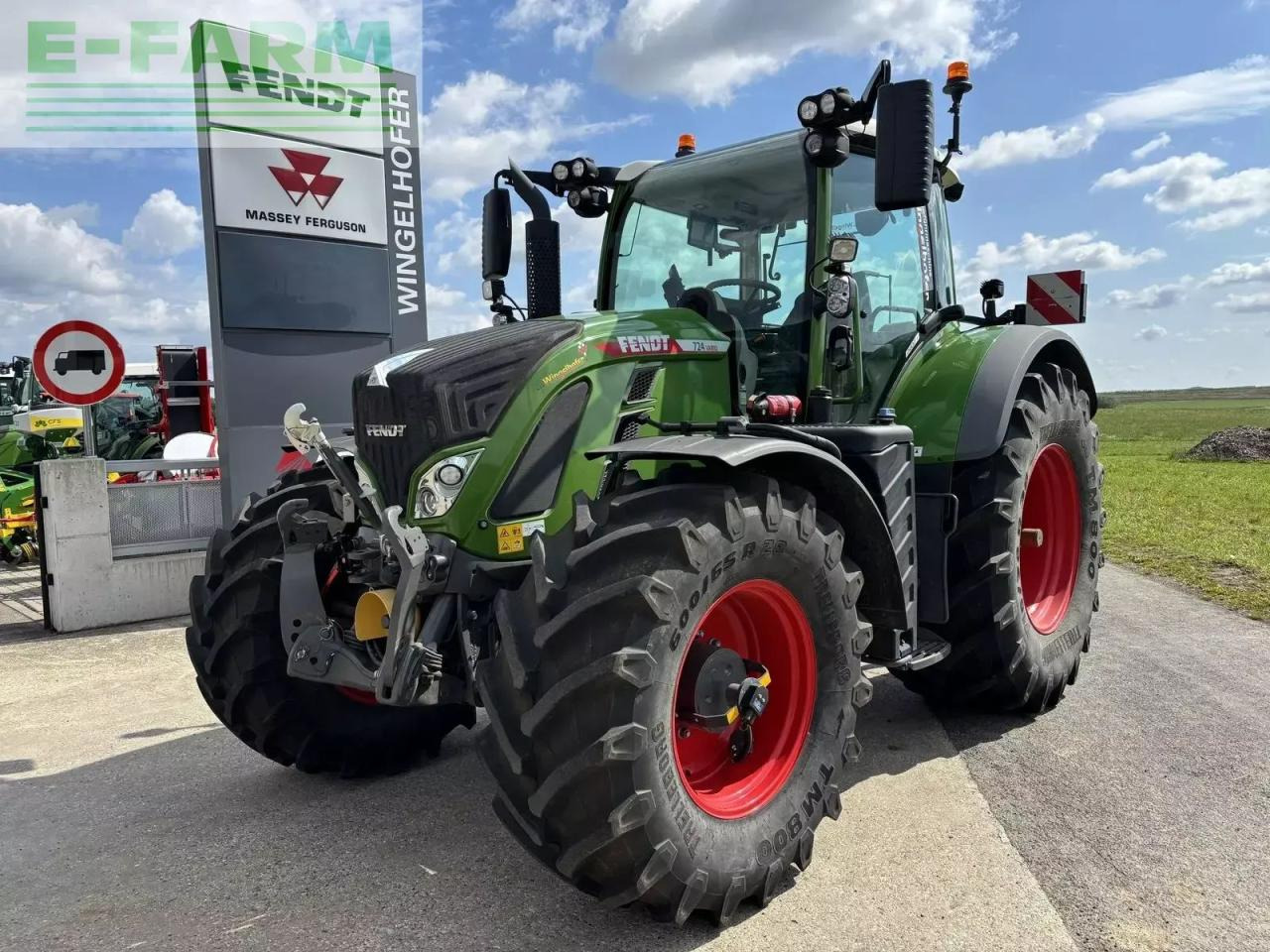 Fendt 724 vario profi+ ProfiPlus - Tractor: afbeelding 1 Fendt 724 vario profi+ ProfiPlus - Tractor: afbeelding 1