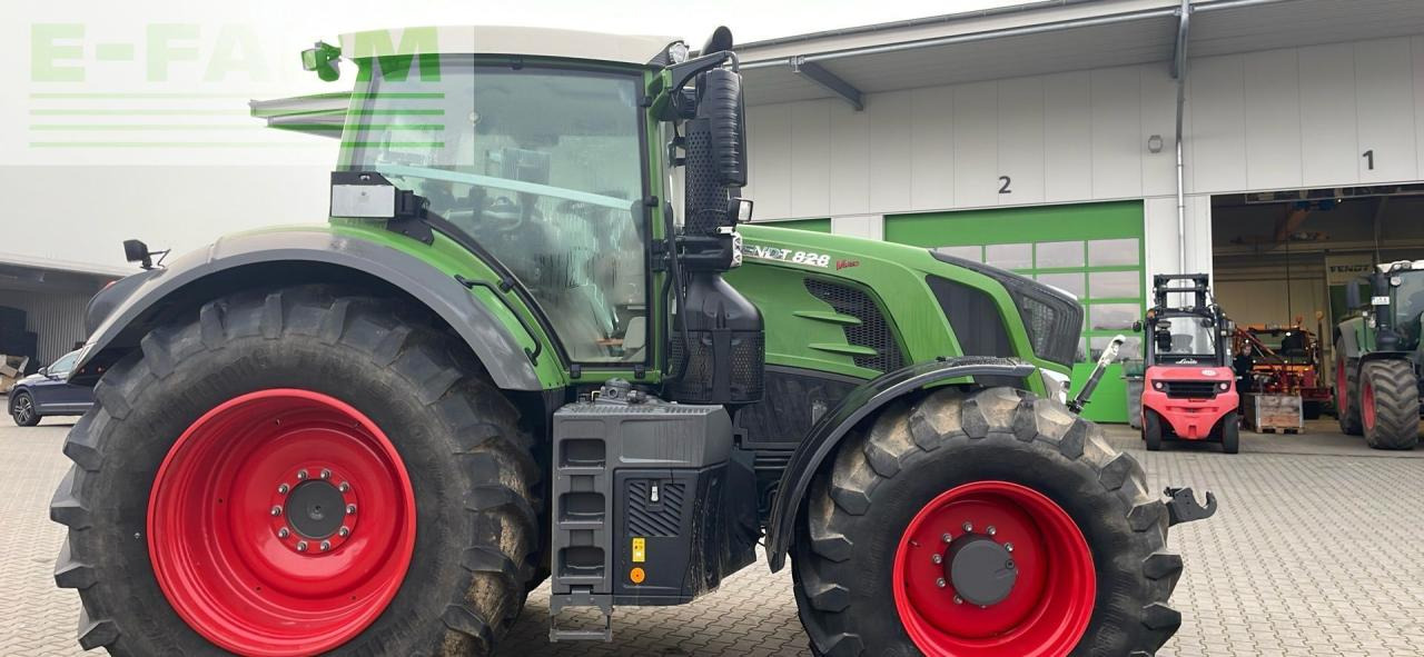Fendt 828 - Tractor: afbeelding 3 Fendt 828 - Tractor: afbeelding 3