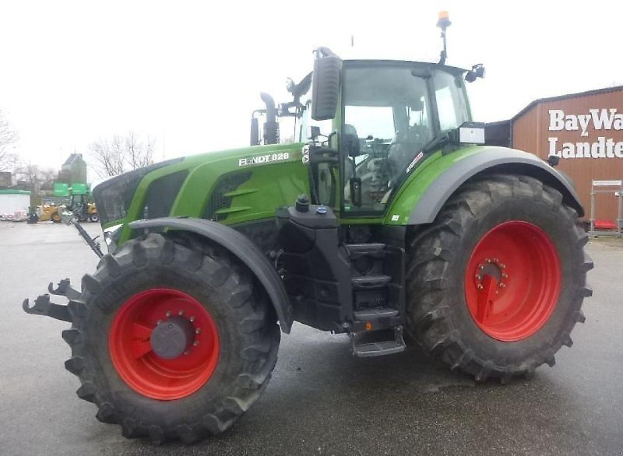 Fendt 828 vario s4 profi plus ProfiPlus - Tractor: afbeelding 1 Fendt 828 vario s4 profi plus ProfiPlus - Tractor: afbeelding 1