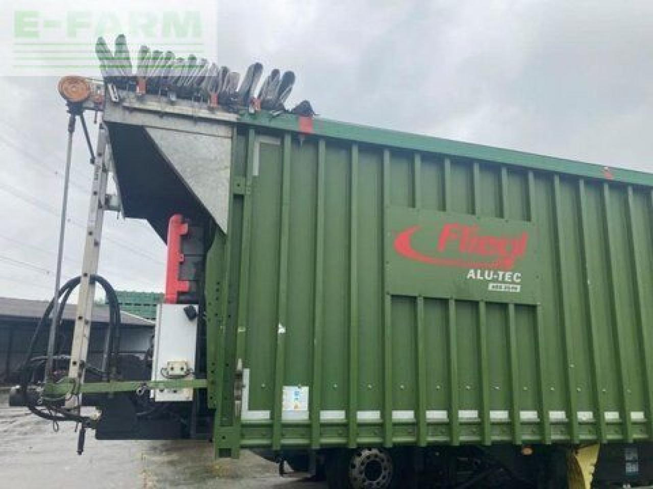 Fliegl abschiebesattelauflieger 3108 - Landbouwkipper: afbeelding 4 Fliegl abschiebesattelauflieger 3108 - Landbouwkipper: afbeelding 4