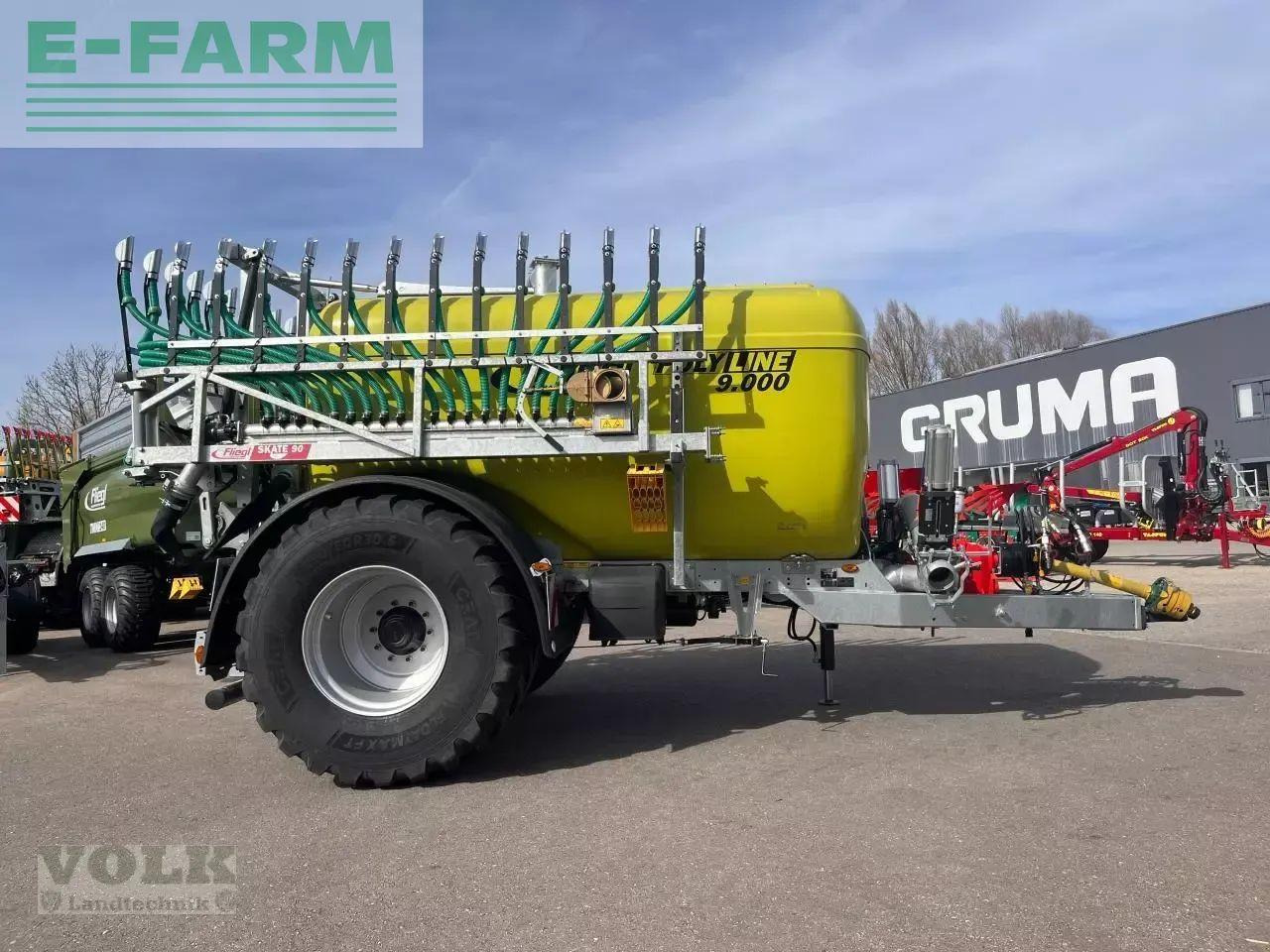 Fliegl pfw 9000 poly line einachs - Zelfrijdende veldspuit: afbeelding 4 Fliegl pfw 9000 poly line einachs - Zelfrijdende veldspuit: afbeelding 4