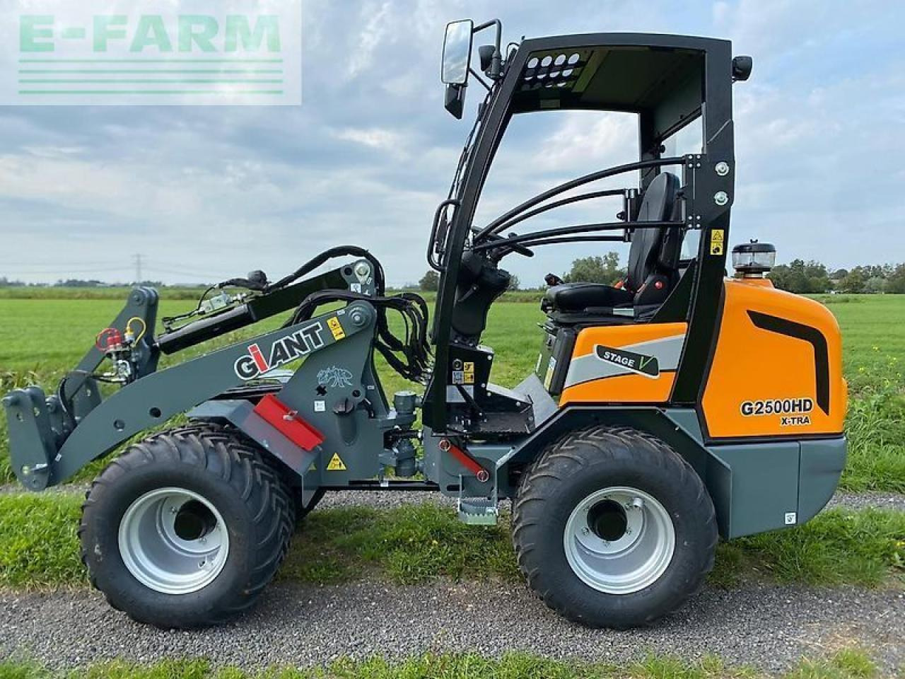 Giant g2500 x-tra hd neu - Minigraafmachine: afbeelding 1 Giant g2500 x-tra hd neu - Minigraafmachine: afbeelding 1