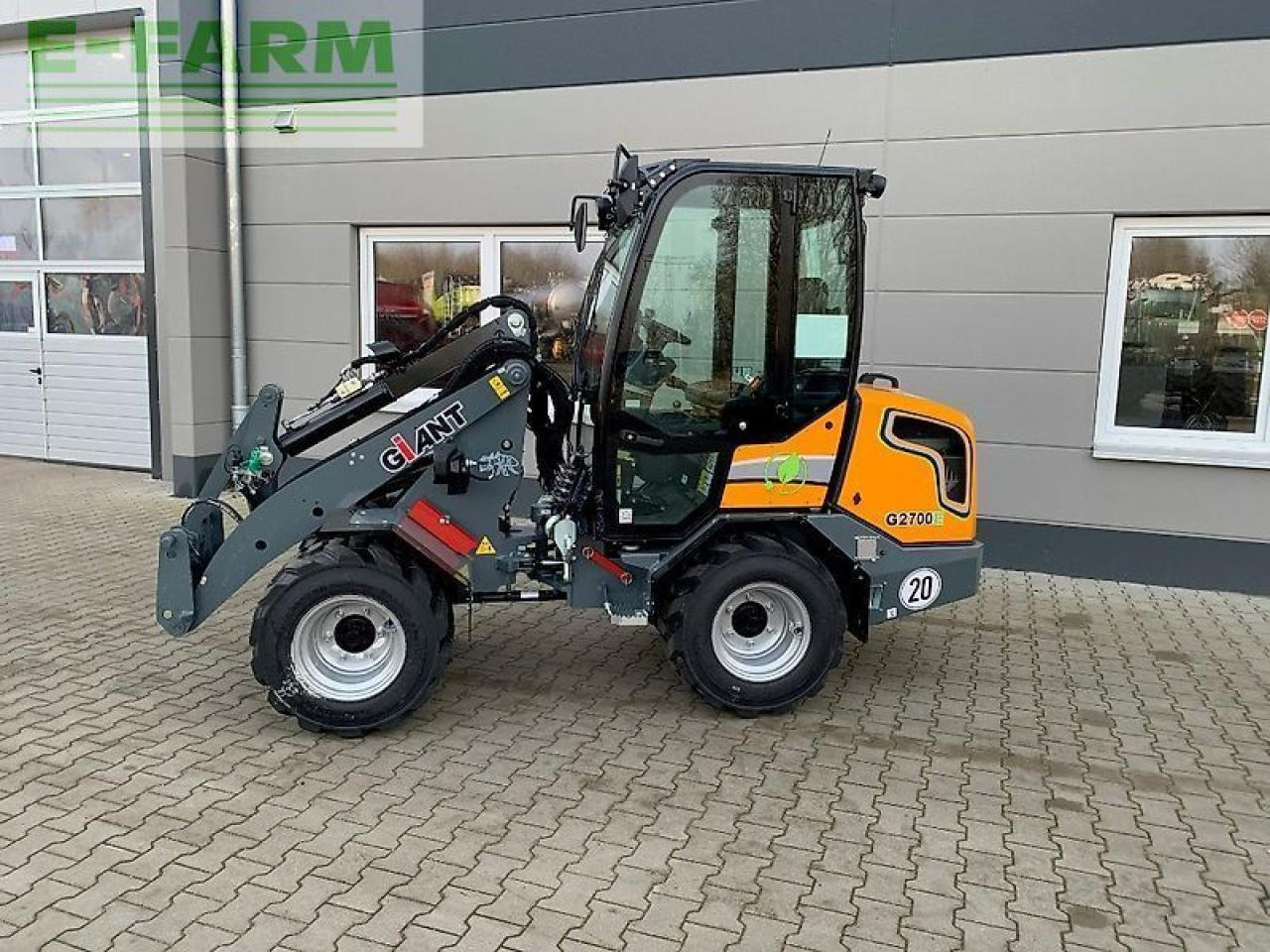 Giant g2700 elektro - Minigraafmachine: afbeelding 3 Giant g2700 elektro - Minigraafmachine: afbeelding 3