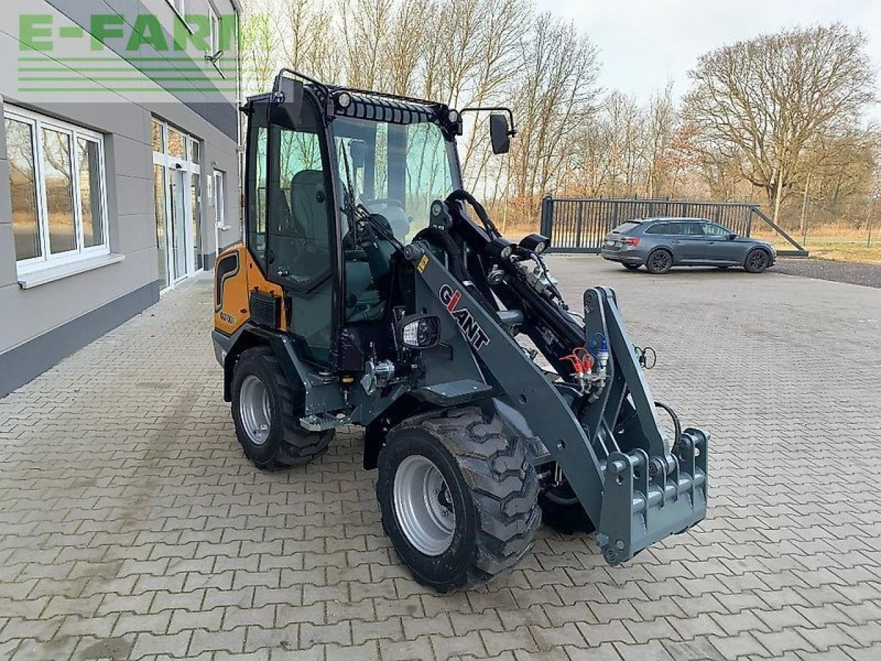 Giant g2700 elektro - Minigraafmachine: afbeelding 2 Giant g2700 elektro - Minigraafmachine: afbeelding 2