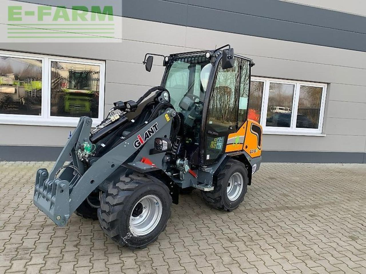 Giant g2700 elektro - Minigraafmachine: afbeelding 1 Giant g2700 elektro - Minigraafmachine: afbeelding 1