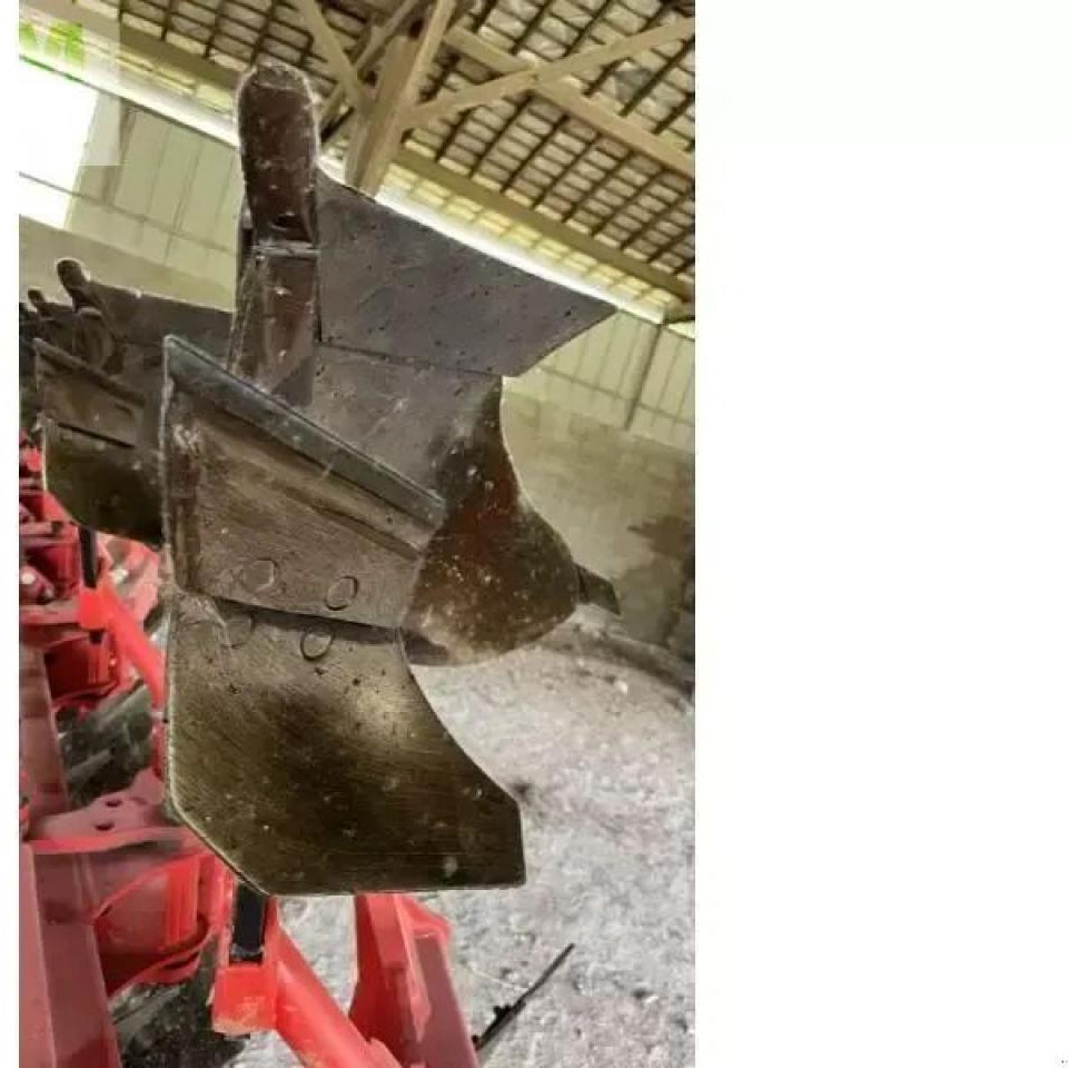 Gregoire Besson voyager s60 - Ploeg: afbeelding 4 Gregoire Besson voyager s60 - Ploeg: afbeelding 4