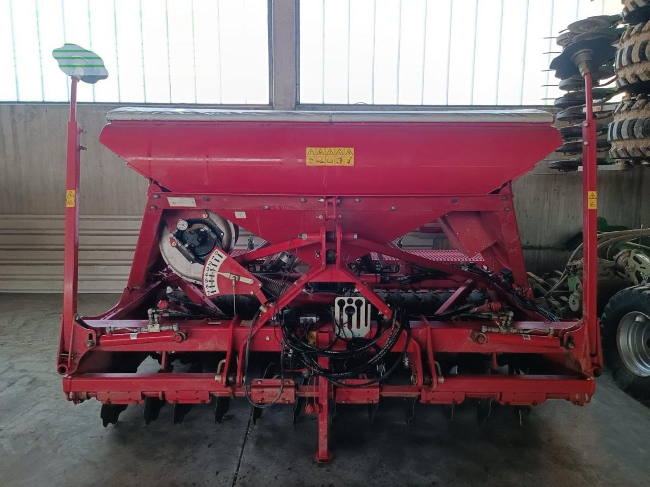 Horsch Exprerss 3 TD - Precisiezaaimachine: afbeelding 1 Horsch Exprerss 3 TD - Precisiezaaimachine: afbeelding 1
