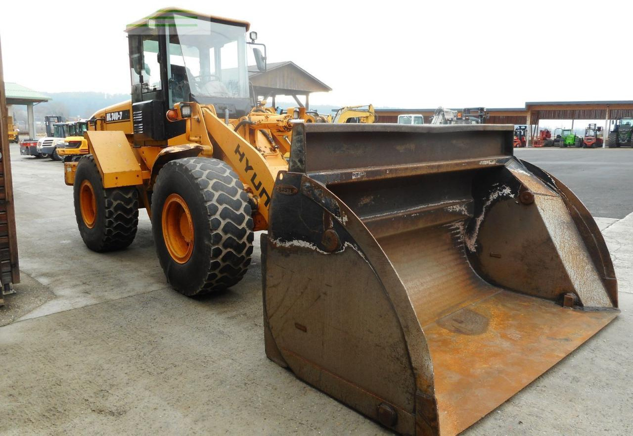 Hyundai hl740-7 mit hochkippschaufel u. volvo sw - Minigraafmachine: afbeelding 5 Hyundai hl740-7 mit hochkippschaufel u. volvo sw - Minigraafmachine: afbeelding 5