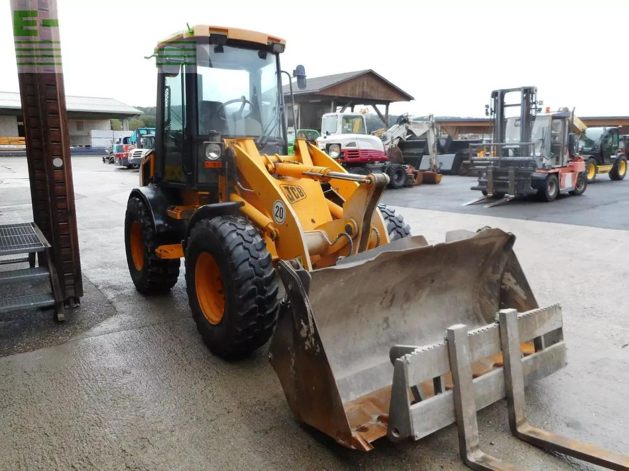 JCB 407 ( 5.400kg ) mit schaufel + gabel - Minigraafmachine: afbeelding 5 JCB 407 ( 5.400kg ) mit schaufel + gabel - Minigraafmachine: afbeelding 5