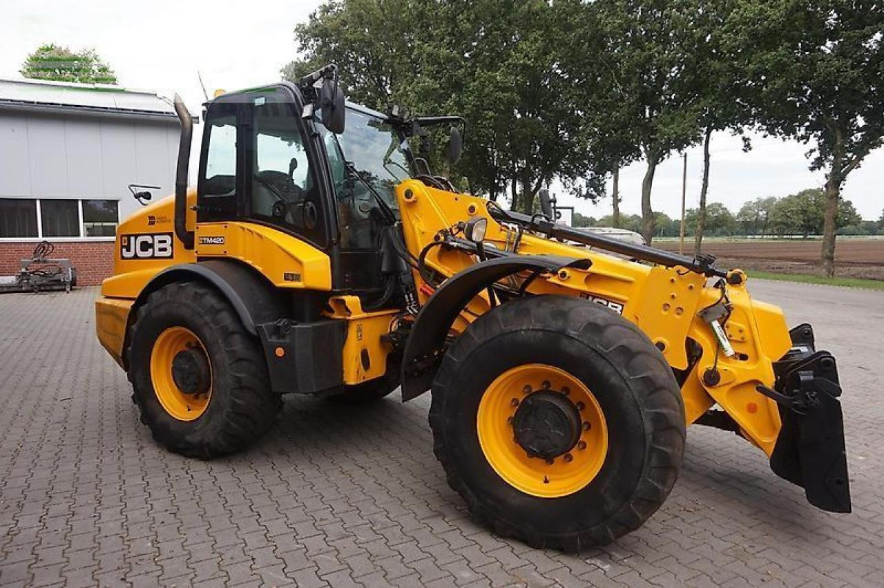 JCB jcb tm 420 teleskopradlader - Minigraafmachine: afbeelding 2 JCB jcb tm 420 teleskopradlader - Minigraafmachine: afbeelding 2