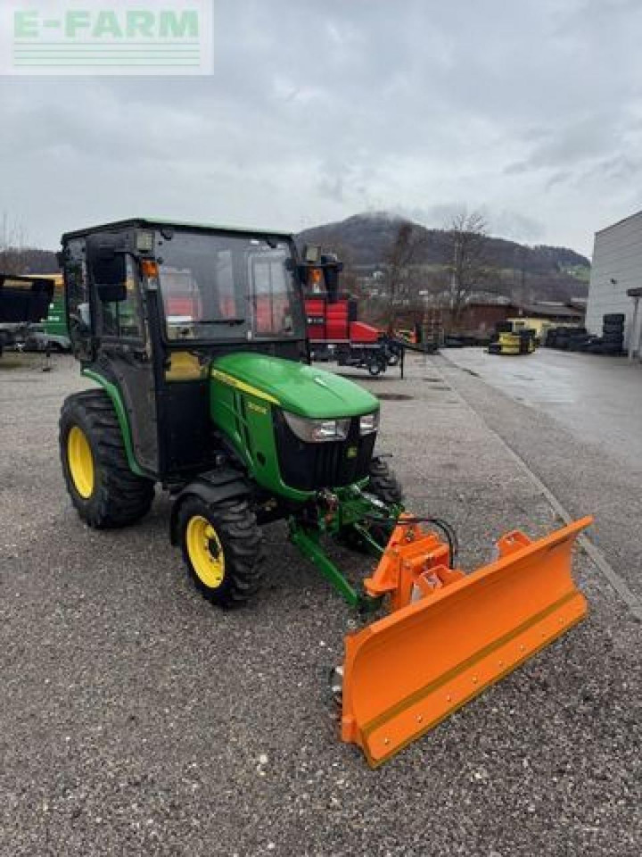 John Deere 3025e - Tractor: afbeelding 4 John Deere 3025e - Tractor: afbeelding 4