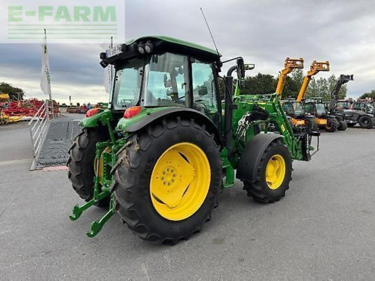 John Deere 5090m - Tractor: afbeelding 4 John Deere 5090m - Tractor: afbeelding 4